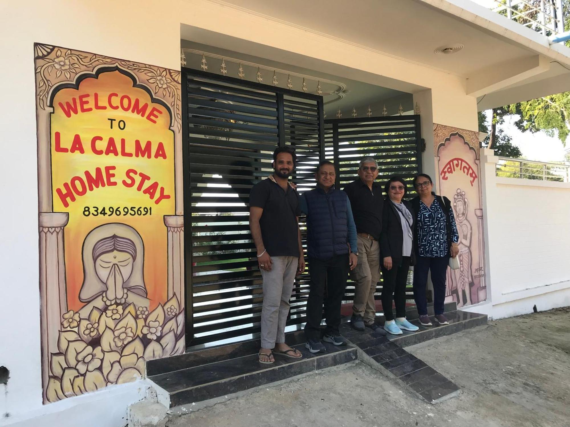 La Calma Homestay Khajurāho Exterior foto